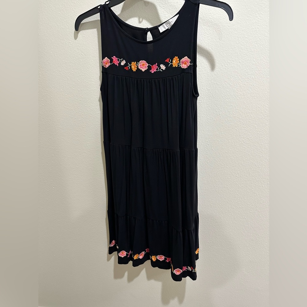 Loft size M blk knit tiered dress w/embr. flowers on yolk and hem.  Very gd cond